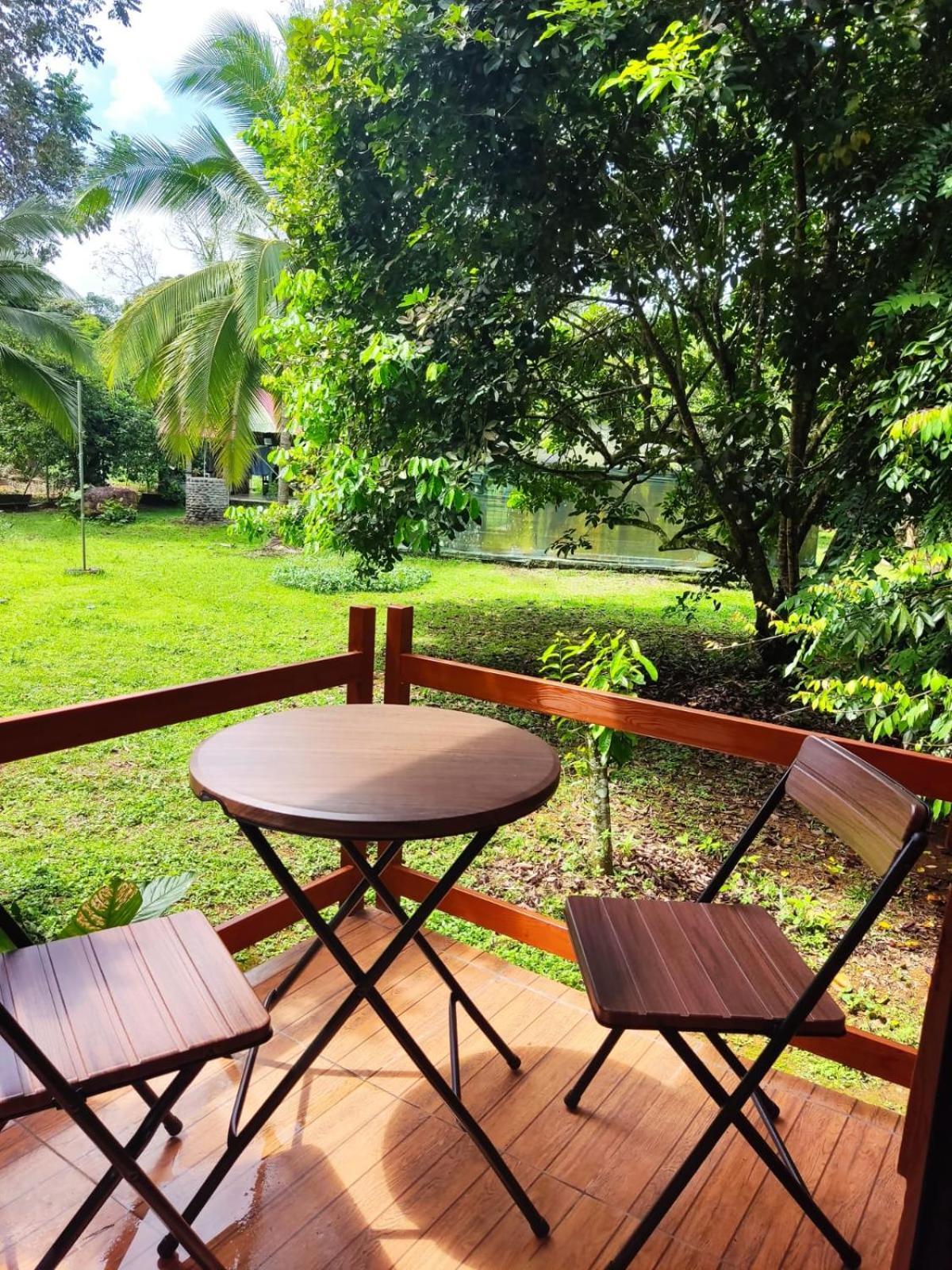 Quinta 24 De Junio Villa Guacimo  ภายนอก รูปภาพ